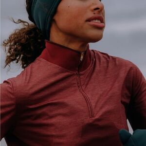 Tracksmith Cropped Session Quarter-Zip Pullover Black